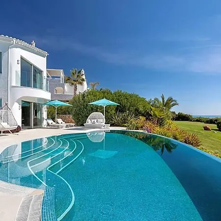 Alporchinhos Sleeps 8 With Pool Air Con And Wifi Villa Armação de Pêra