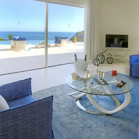 Villa Alporchinhos Sleeps 8 With Pool Air Con And Wifi Armação de Pêra