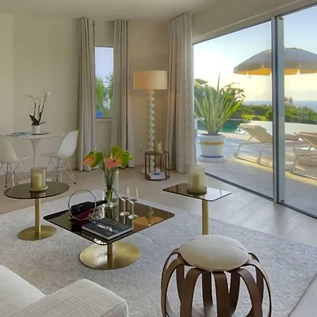 فيلة Alporchinhos Sleeps 8 With Pool Air Con And Wifi Armação de Pêra