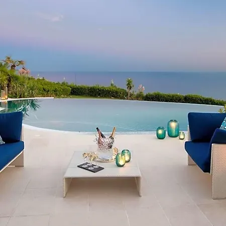 فيلة Alporchinhos Sleeps 8 With Pool Air Con And Wifi *